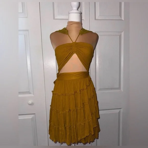 Free People Yellow Mustard Endless Summer Hot Dang Mini Dress‎ Size Medium NWOT